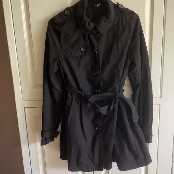 Divided Jackets & Blazers - Black cotton trenchcoat, size 6